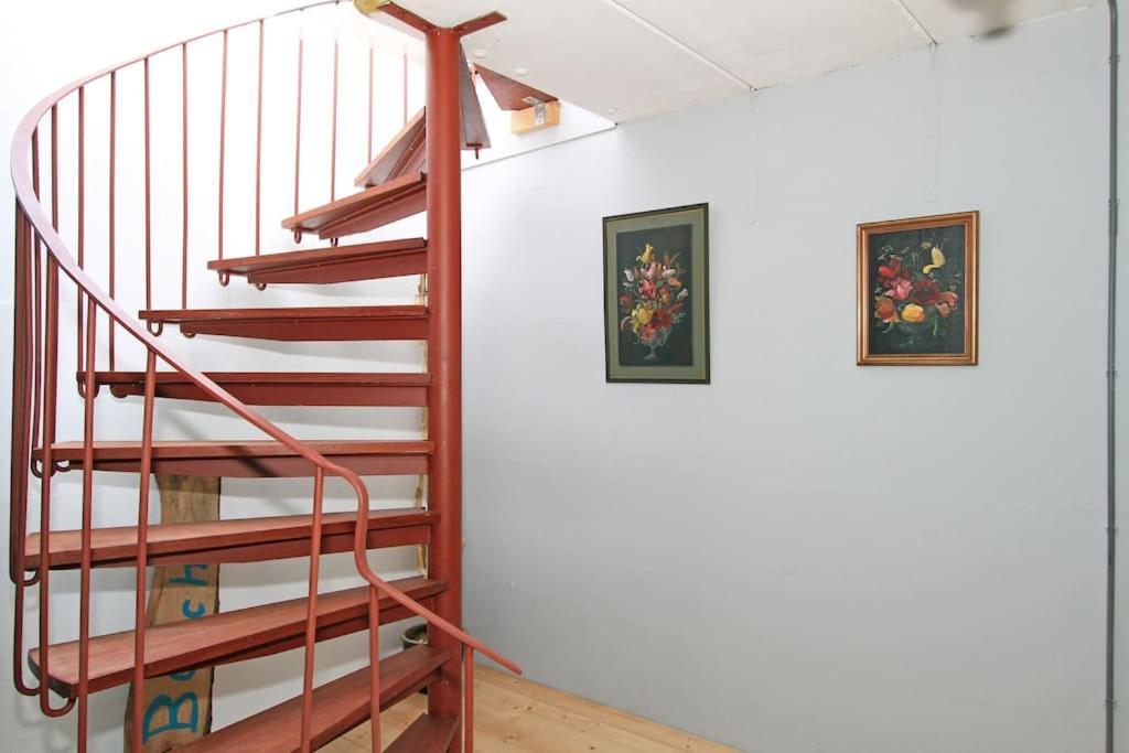 Appartement Warehouse In Spacious Industrial Workshop *